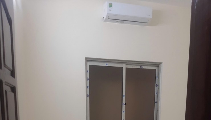 Cho thuê Ở NHÓM 6 NGƯỜI, VP, GĐ nhà Nguyên căn ngõ 1 Bùi Xương Trạch, 4 tầng, 50m2, 4 ngủ, 15 Triệu